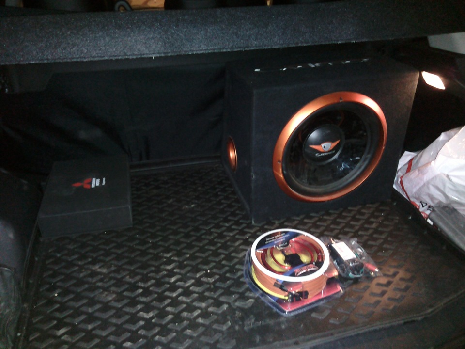 Установка саба и подключение к штатному ГУ — Mitsubishi ASX, 1,8 л ...