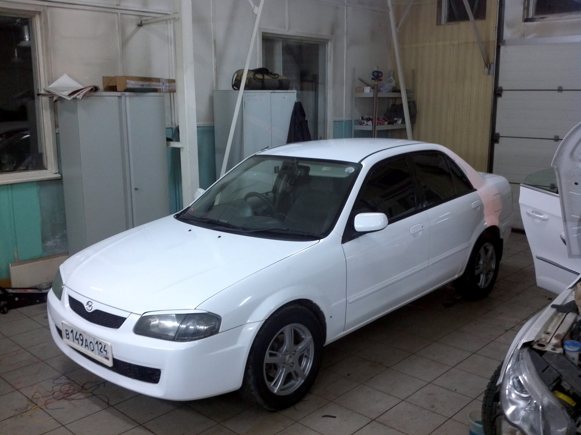 мазда фамилия 4wd