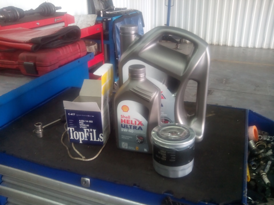 масло и вопрос по дроссельной заслонке — Mazda MPV II, 2,5 л, 2000 года ...