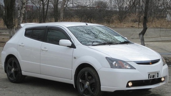 фото toyota will vs онлайн фото toyota will vs