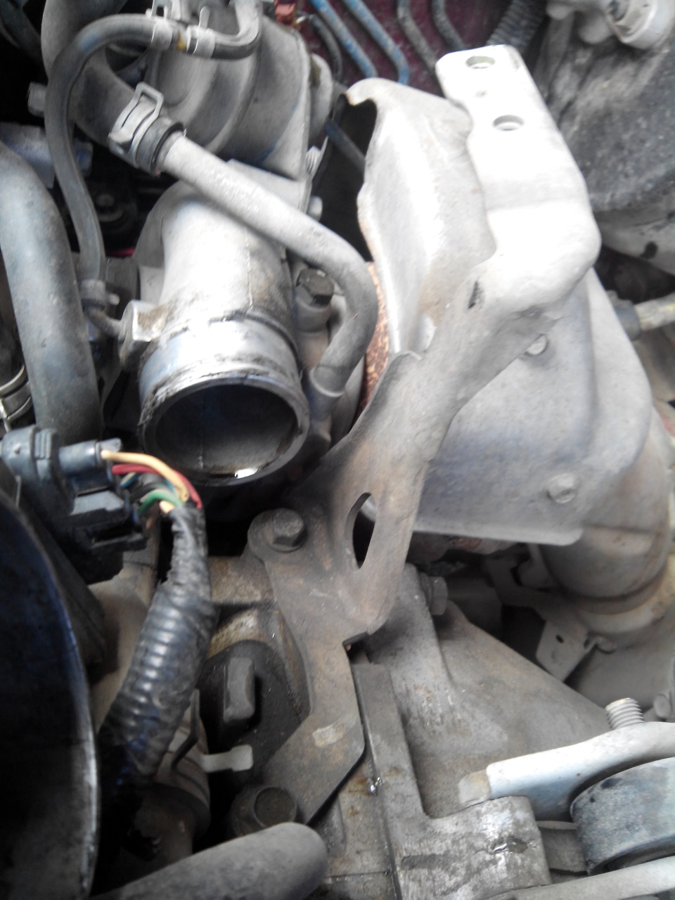 Чистка блока дроссельной заслонки — Subaru Forester (SG), 2 л, 2002 ...