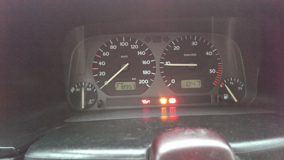 пищит, моргает давление масла на приборе. — DRIVE2