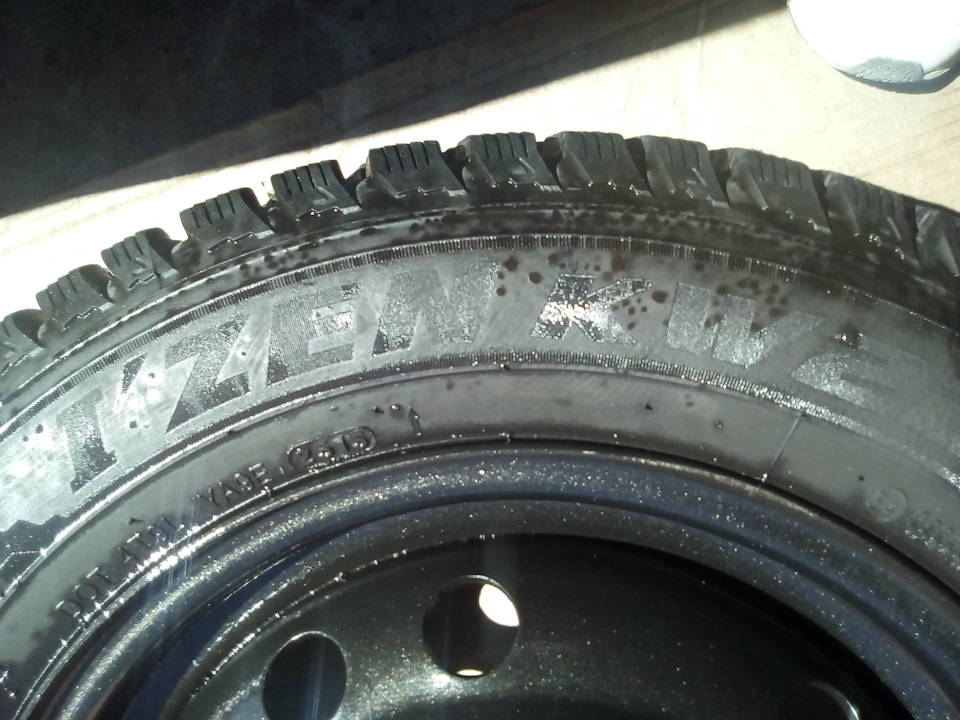 Летняя резина на дэу нексия r14. Колёса с покрышками на дэу нексияю. Родная резина нексия. Зимние колеса нексия. Зимние колеса нексия.