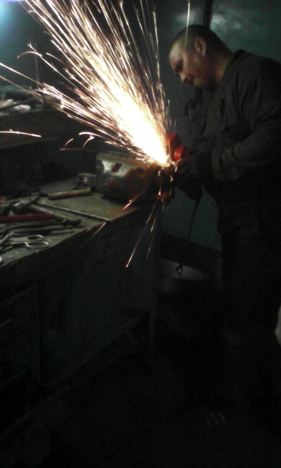 замена приоровской кулисы на калиновскую)и замена масла в коробке ...