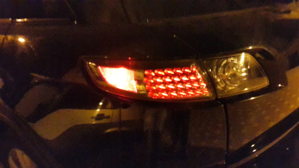 №7 Замена лампочек в фарах — Infiniti FX (1G), 4,5 л, 2005 года ...