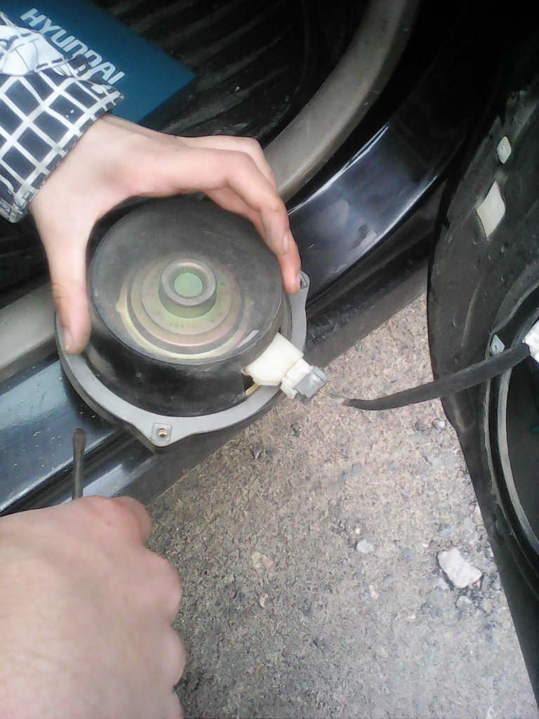 передние динамики — KIA Rio (1G), 1,6 л, 2003 года | электроника | DRIVE2