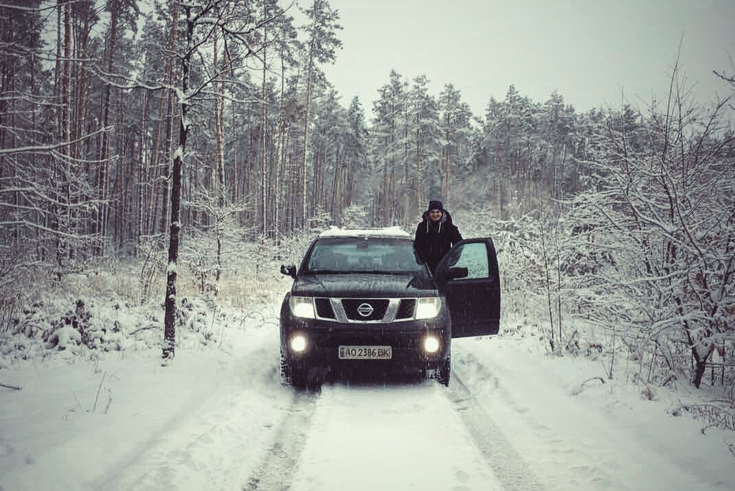 Nissan Pathfinder r51 в снегу