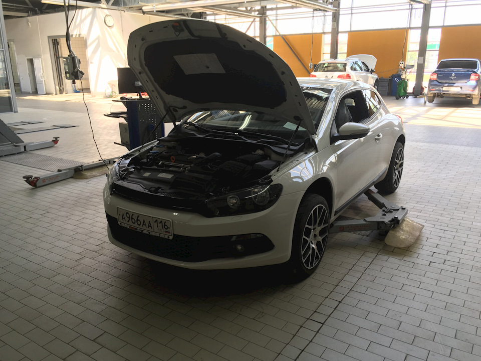 Утро перед фестом — Volkswagen Scirocco (3G)