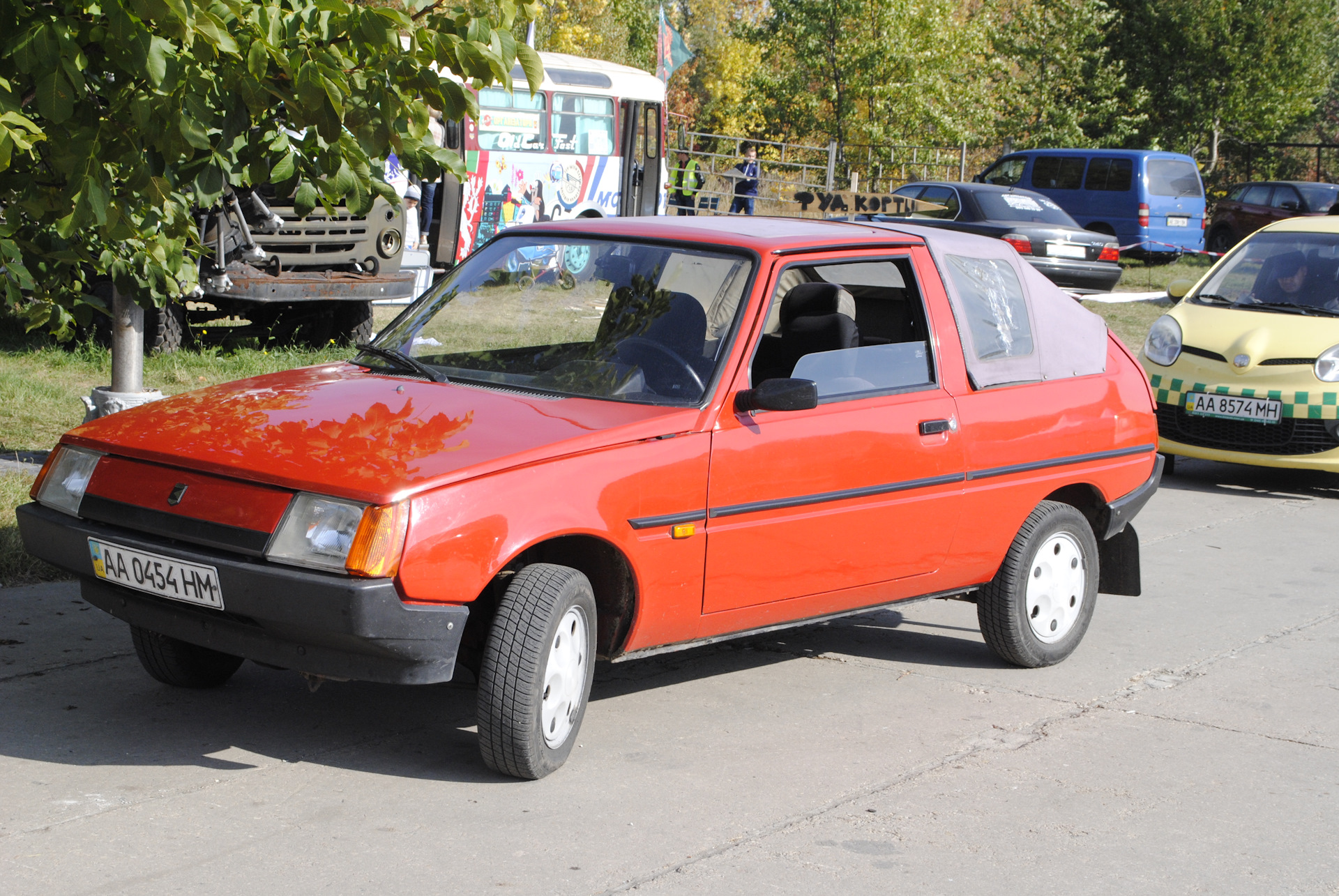 Украинские машины. Украинские автомобили. Украинский автопром. Украинская легковая машина.