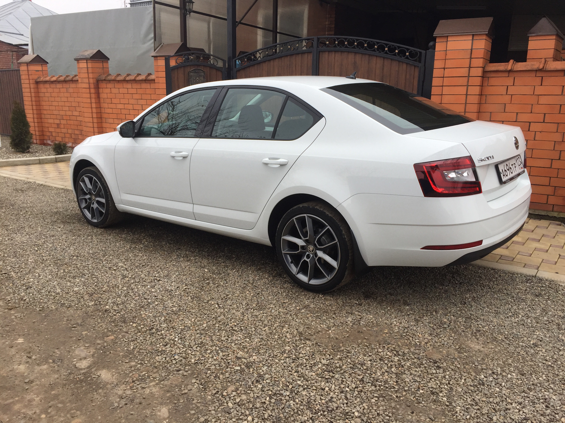 Gemini r18 Skoda Octavia