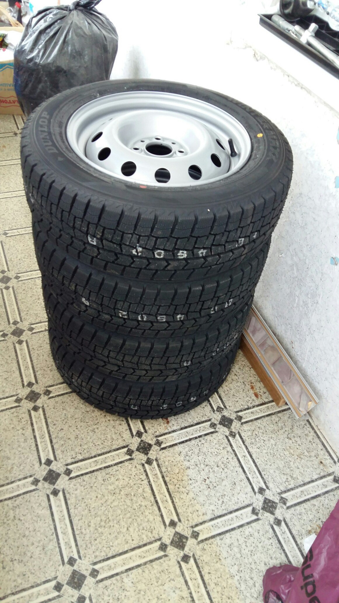 Dunlop winter maxx r14