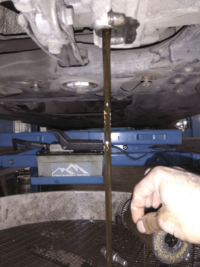 Замена масла в ДСГ 6 в VRTMOTORS — Skoda Octavia RS A7 Mk3, 2 л, 2014 ...