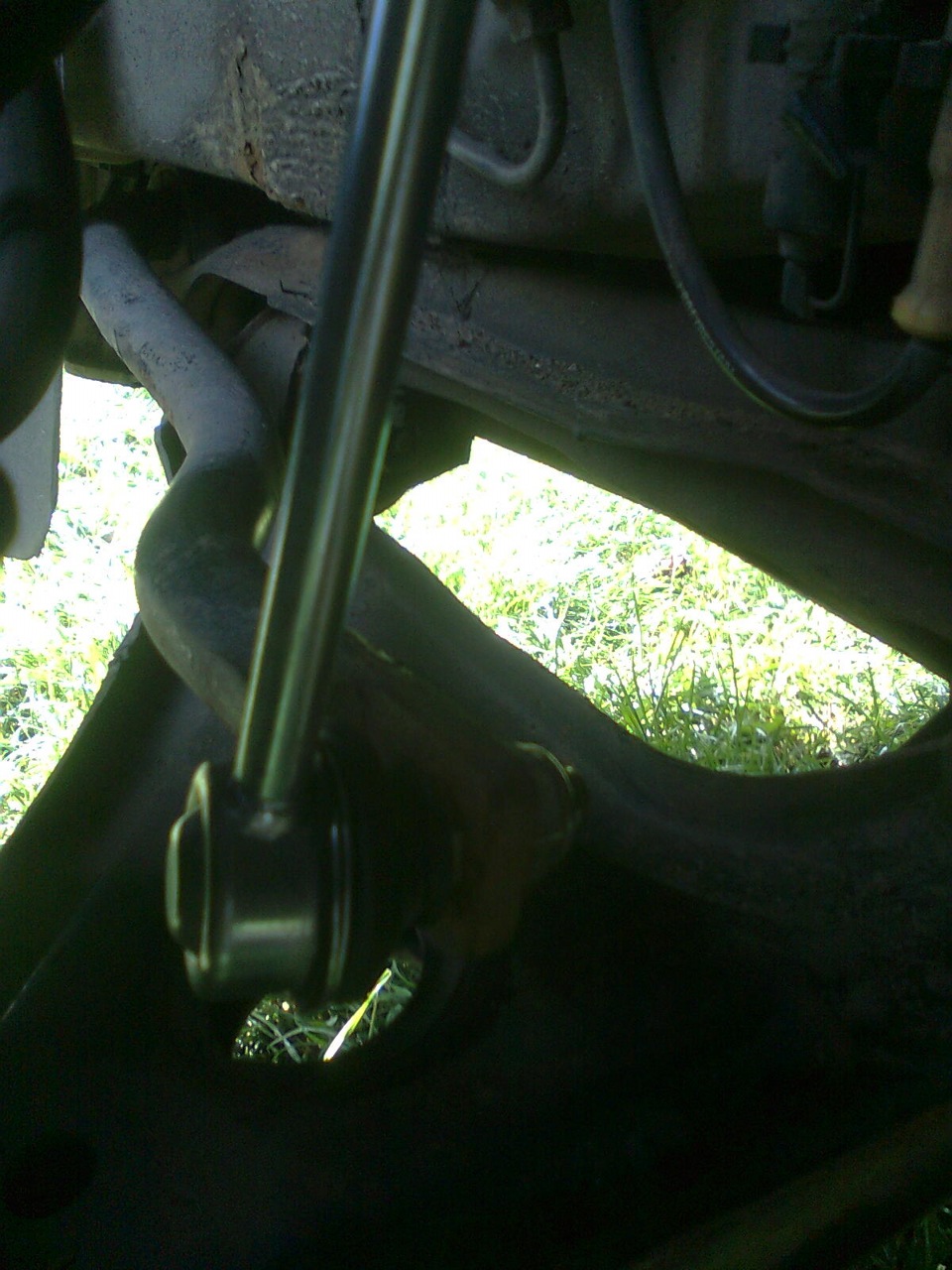 А не поменять ли стойку стабилизатора — Opel Omega B, 2 л., 2000 года ...