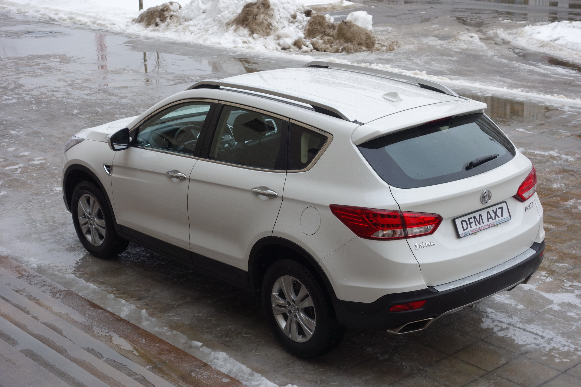 Dongfeng ax7 серый