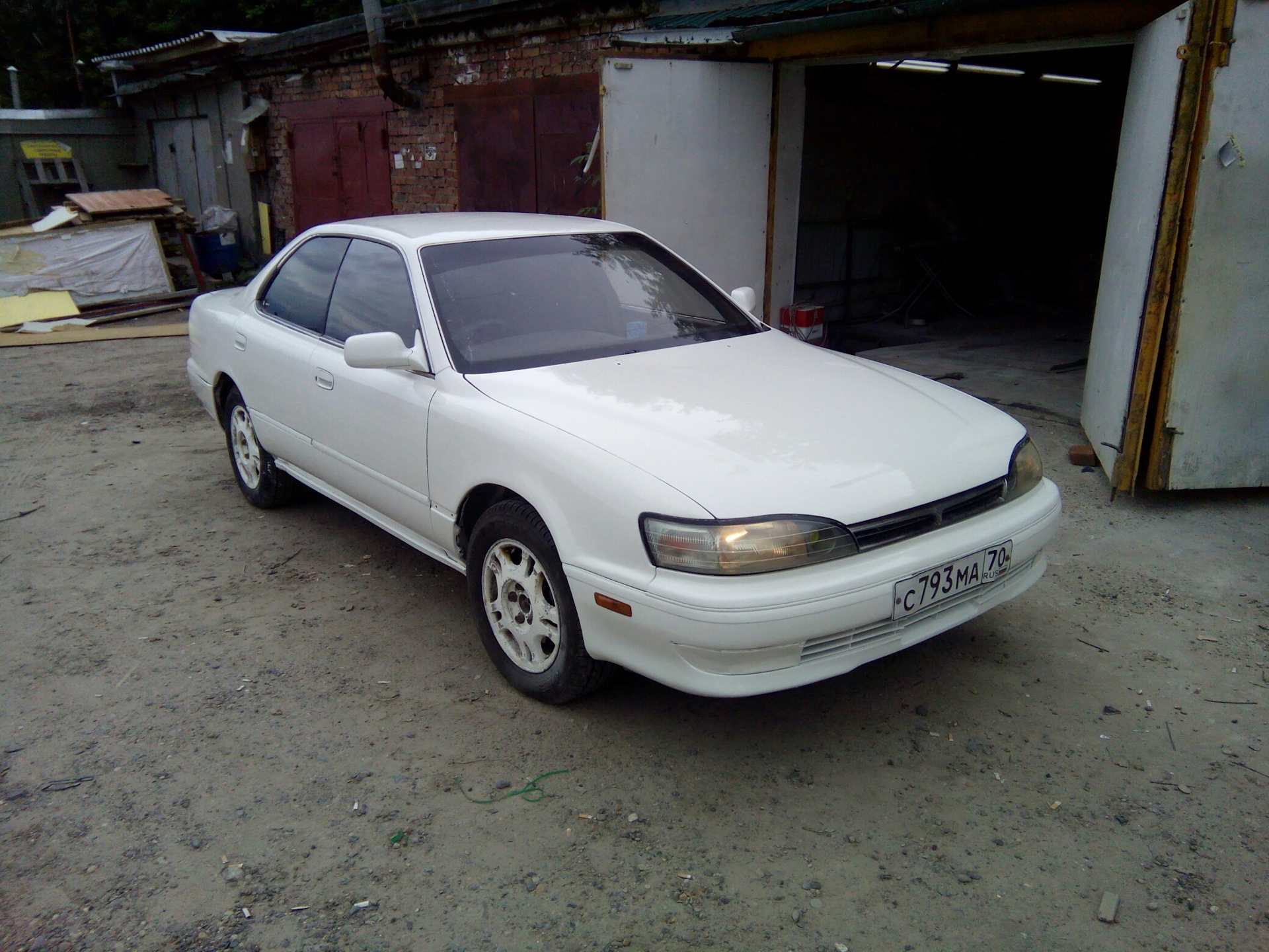 Toyota Camry prominent 1991