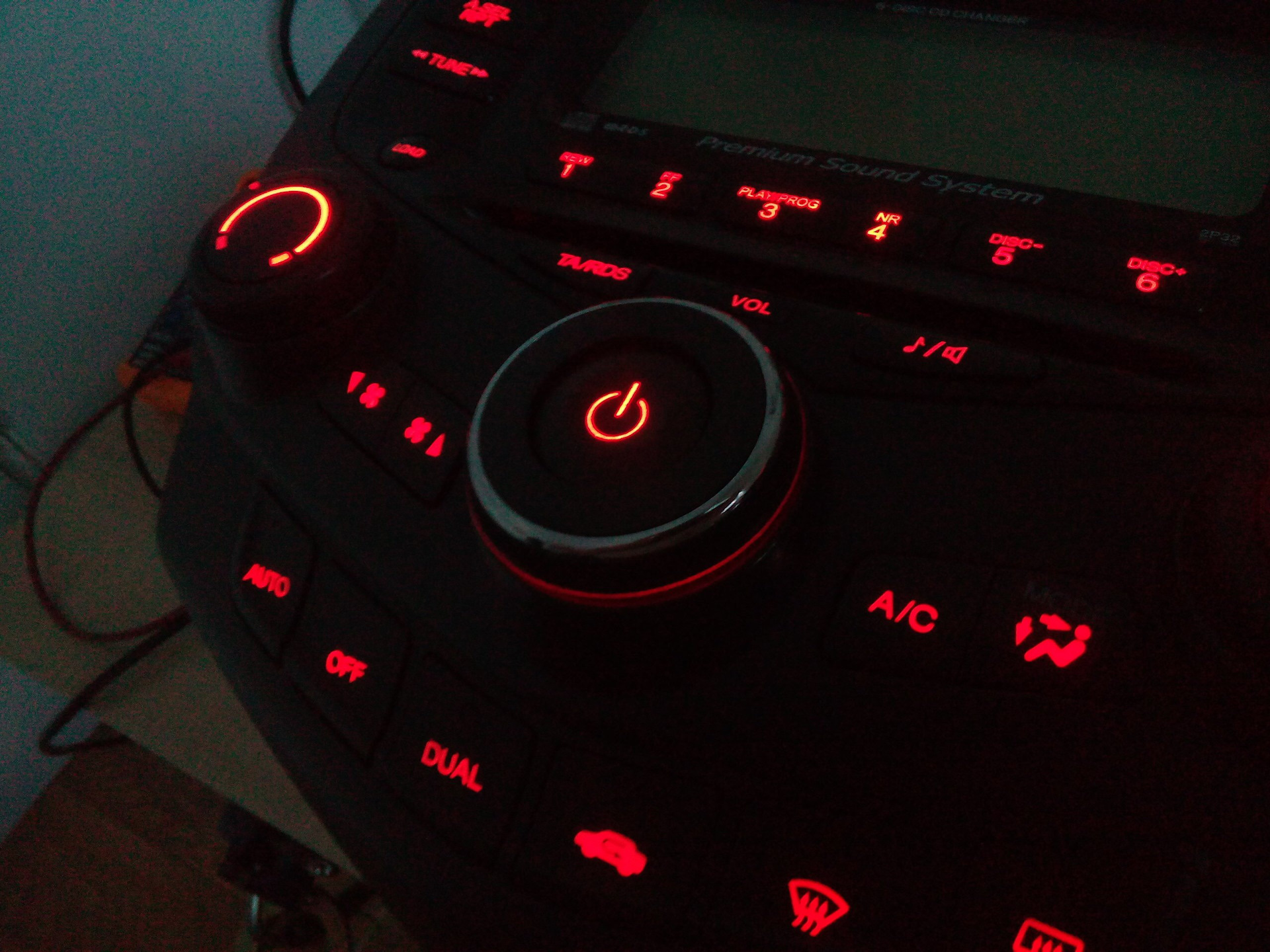 Китайская магнитола подсветка кнопок. Подсветка кнопок Honda Accord 7. Подсветка магнитолы Аккорд 7. Кнопка подсветки салона Хонда Аккорд 7. Honda Pilot 2 - сигнал подсветки кнопок - магнитола.