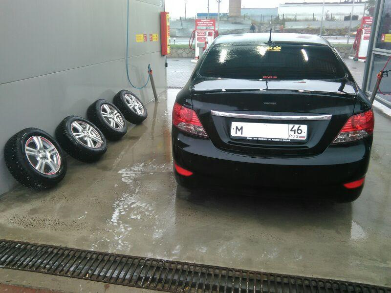 Помывка, балансировка зимних колес — Hyundai Solaris, 1,6 л, 2012 года ...