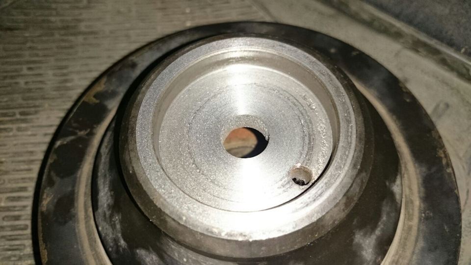 Открутился болт шкива коленвала — Mitsubishi Challenger, 3 л, 1997 года ...