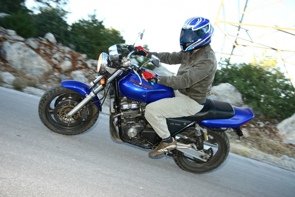 Мотоцикл honda cb 400 super four. Смотреть фото Мотоцикл honda cb 400 super four. Смотреть картинку Мотоцикл honda cb 400 super four. Картинка про Мотоцикл honda cb 400 super four. Фото Мотоцикл honda cb 400 super four