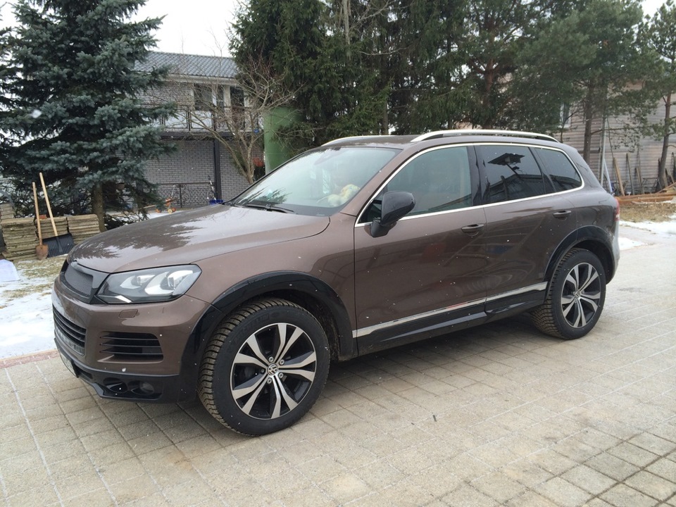 Матовый Volkswagen Touareg 2013