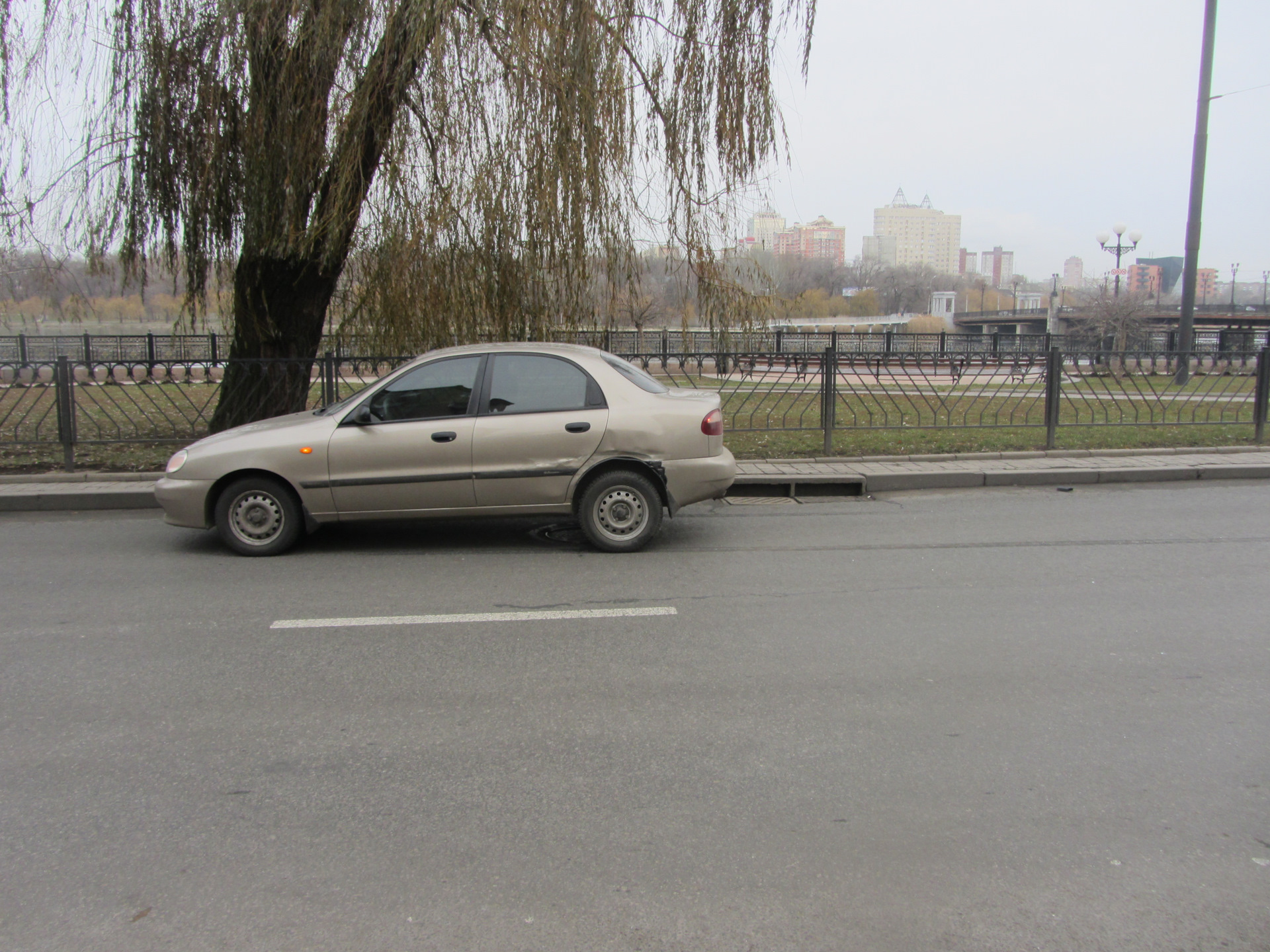 ДТП в ДНР. Прошу помощи по Донецку — розыск- ВАЗ-2107-А225ВК, ударил ланоса  и скрылся с места происшествия. Кто может видел. Прошу совета по  оформлению. — Daewoo Lanos, 1,5 л, 2007 года | ДТП | DRIVE2