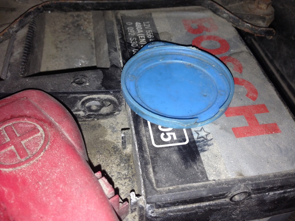 Замена крышки бачка "омывайки" — Chevrolet Aveo 5-door (1G), 1,4 л ...