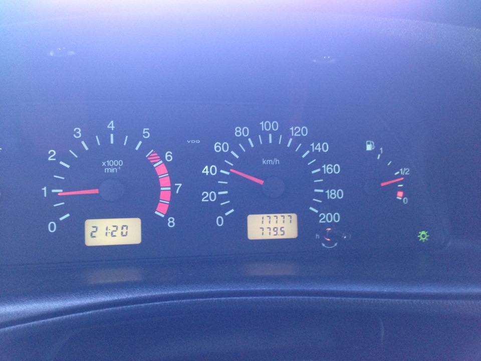 Во время мойки треснула краска на боковом зеркале… — Chevrolet Niva, 1 ...