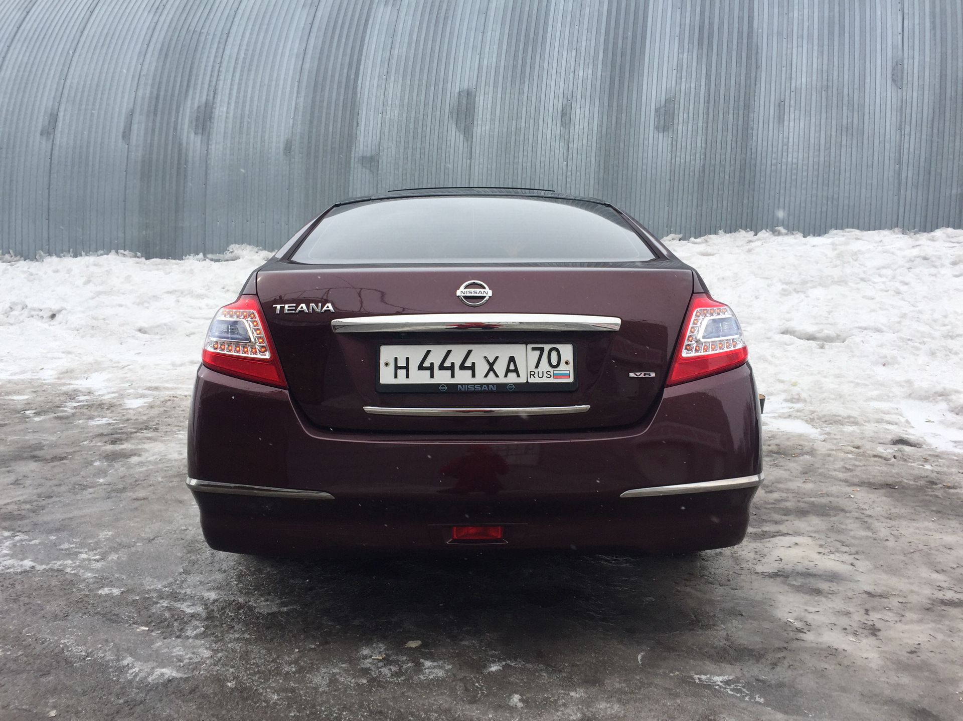 Ниссан заднего. Nissan Teana j32 тонировка задних фар. Тонировка фар Nissan Teana j32. Ниссан Теана тонировка задних фар. Фонарь задний Ниссан Теана j32.