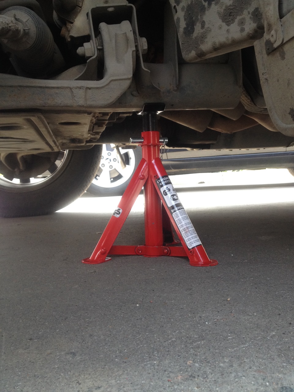 Бутылочный гидравлический домкрат 4 т с кейсом DG-04K Автопрофи ...