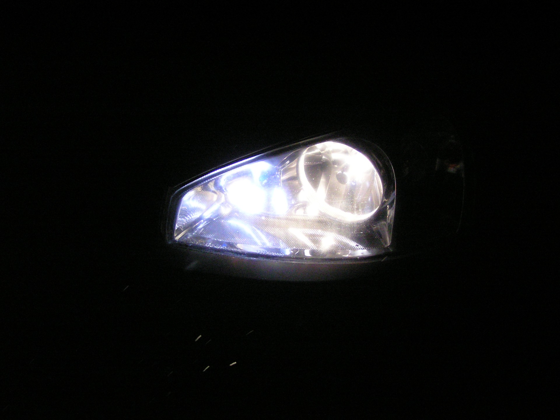 Philips CrystalVision, ближний свет — Lada Калина седан, 1,6 л, 2006 ...