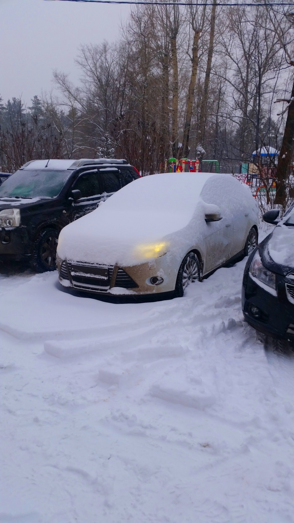 Сугроб — Ford Focus Sedan III