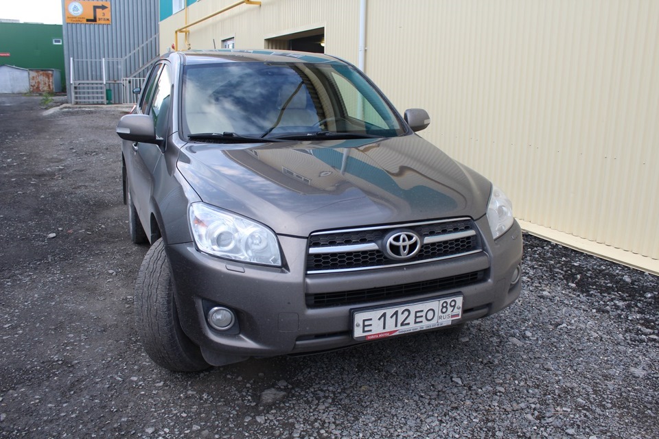 Пошив каркасных чехлов и перетяжка дверных вставок в светлых тонах из ...