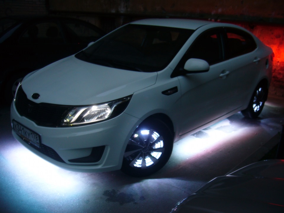 Kia Rio 2013 свет