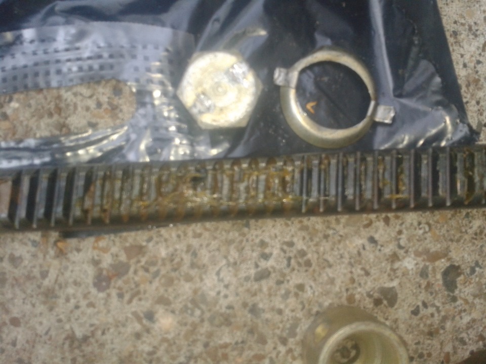 Разбор рулевой рейки (замена смазки солидол на фиол) — Москвич Святогор ...