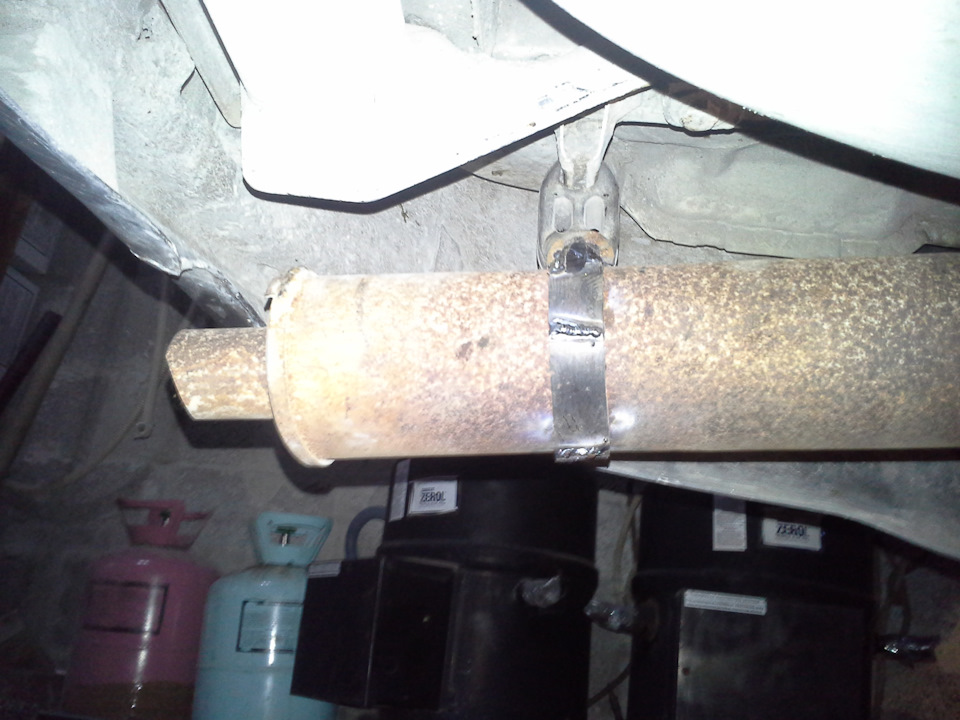 Глушак на сарай — Ford Sierra, 2 л, 1991 года | своими руками | DRIVE2