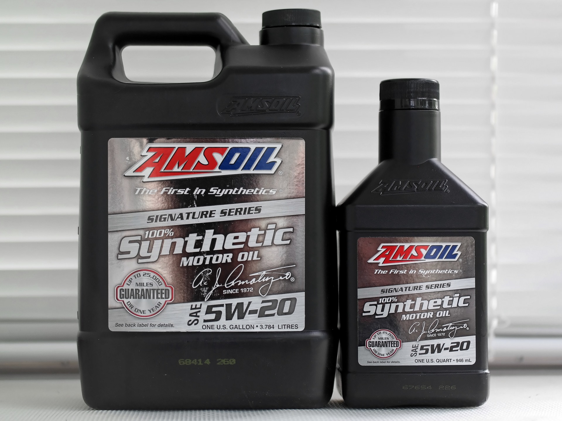 Amsoil signature series synthetic. AMSOIL 5w20. AMSOIL 5w20 артикул. AMSOIL Signature Series 5w-30. AMSOIL Signature Series Synthetic Motor Oil 5w-30.
