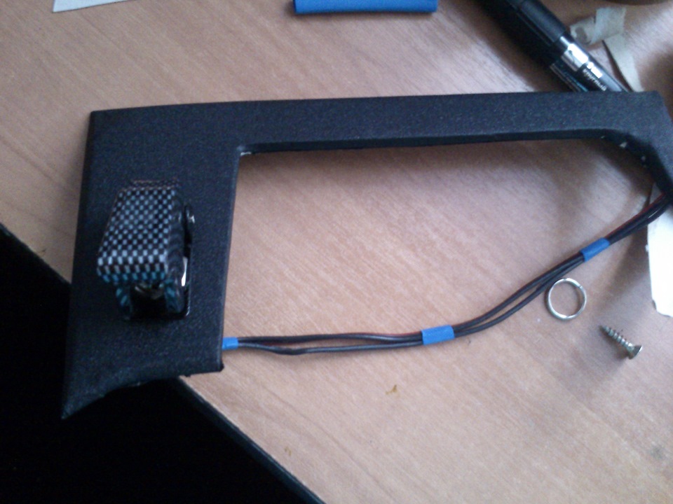 Установка бортового компьютера, тумблера, вольтметра — Lada Калина ...