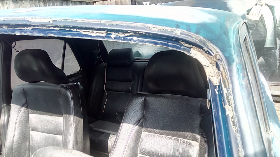 Замена лобового стекла — ГАЗ 3110, 2,5 л, 2004 года | своими руками ...