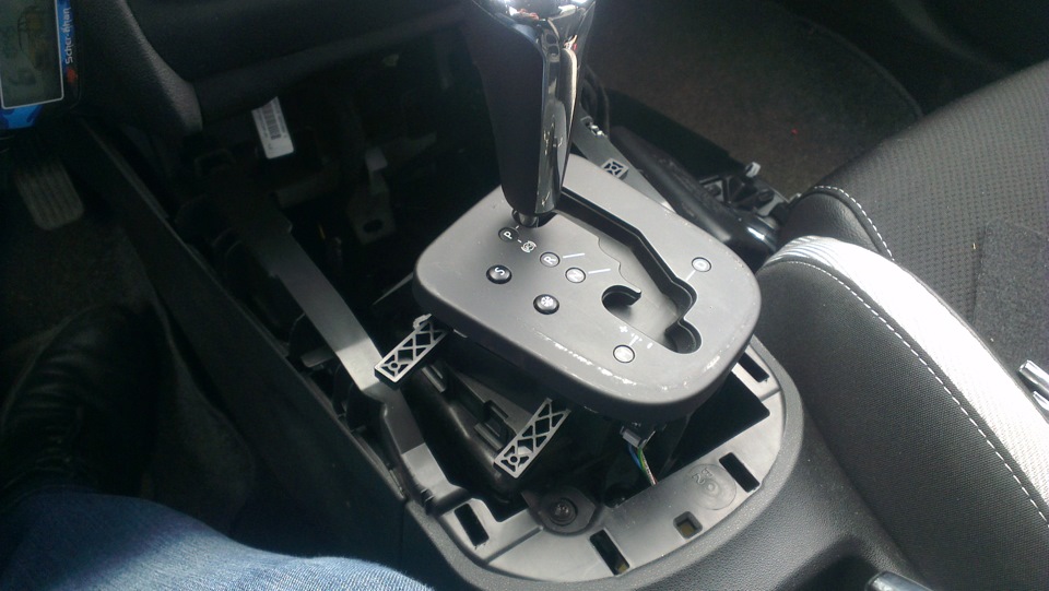 подсветка ниши подлокотника — Citroen C4 (2G), 1,6 л, 2012 года ...