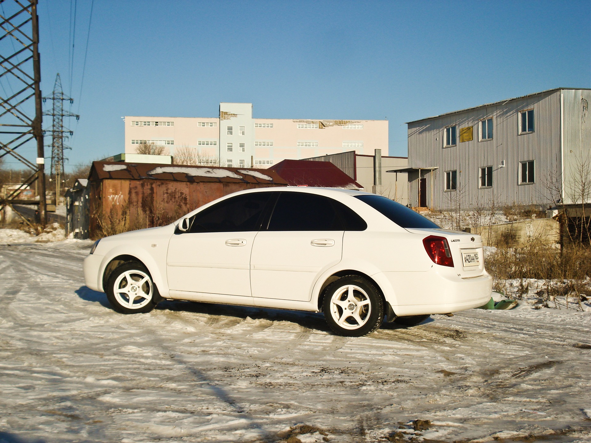 Белые диски Chevrolet Lacetti j200