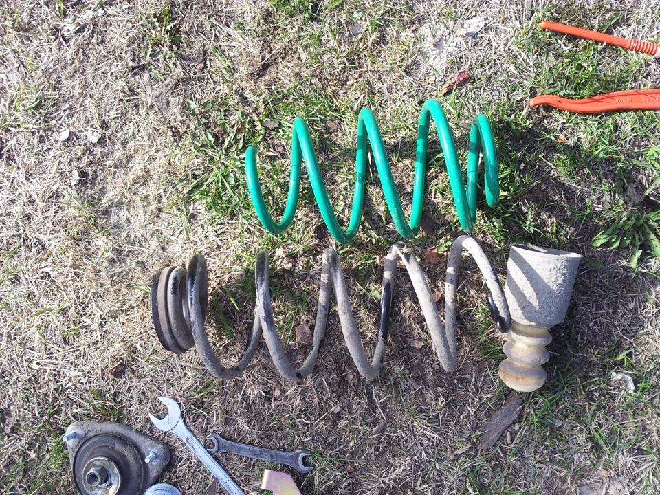 8 мая поменял 9 уже был на посадке! — Lada Приора седан, 1,6 л, 2012 ...