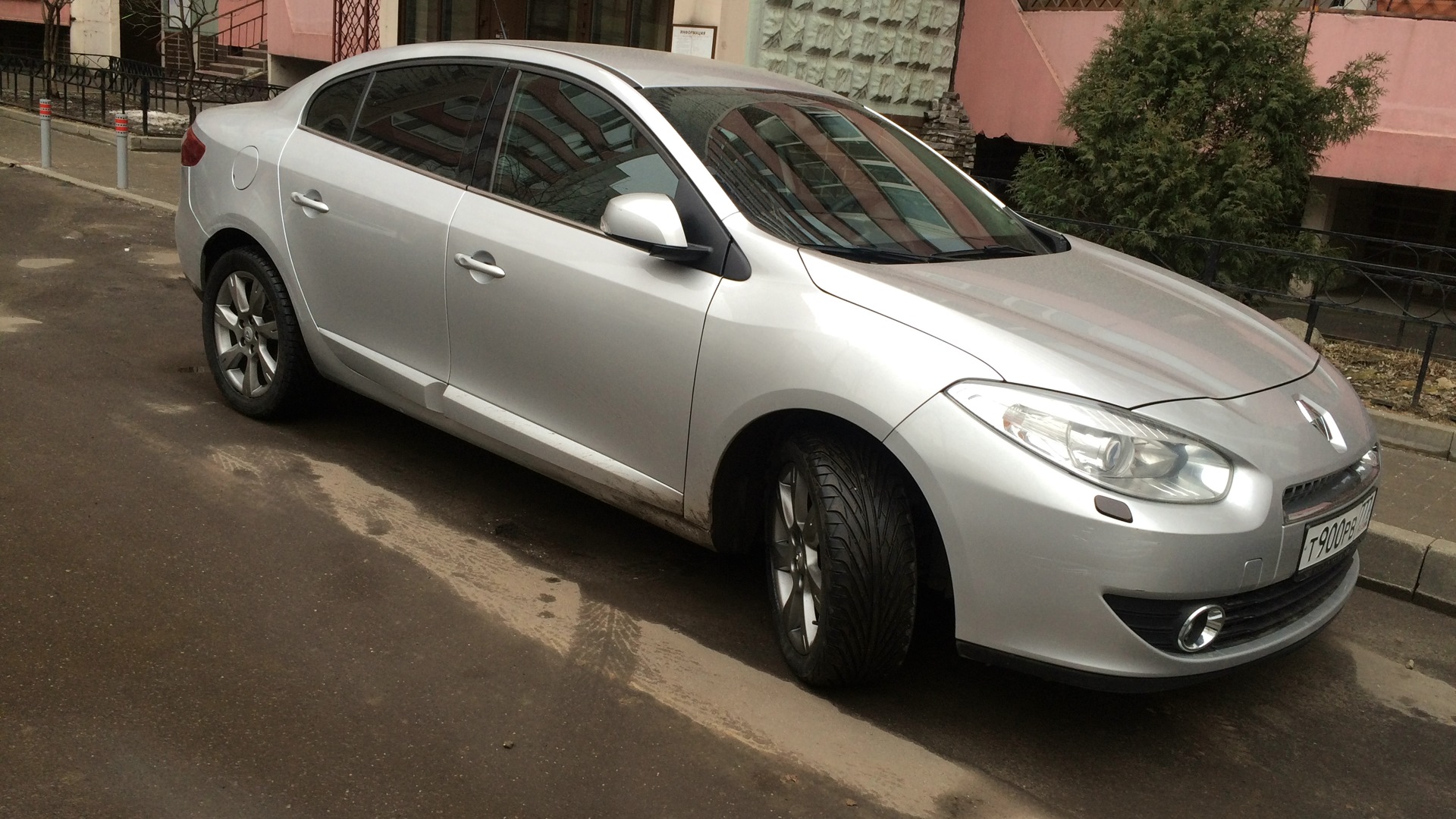 Renault Fluence 1.6 бензиновый 2012 | Хорошая машина на DRIVE2