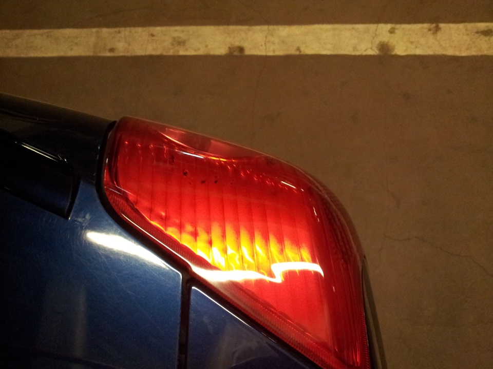 Полировка задних плафонов как светит теперь перед и зад. Приклеил ...