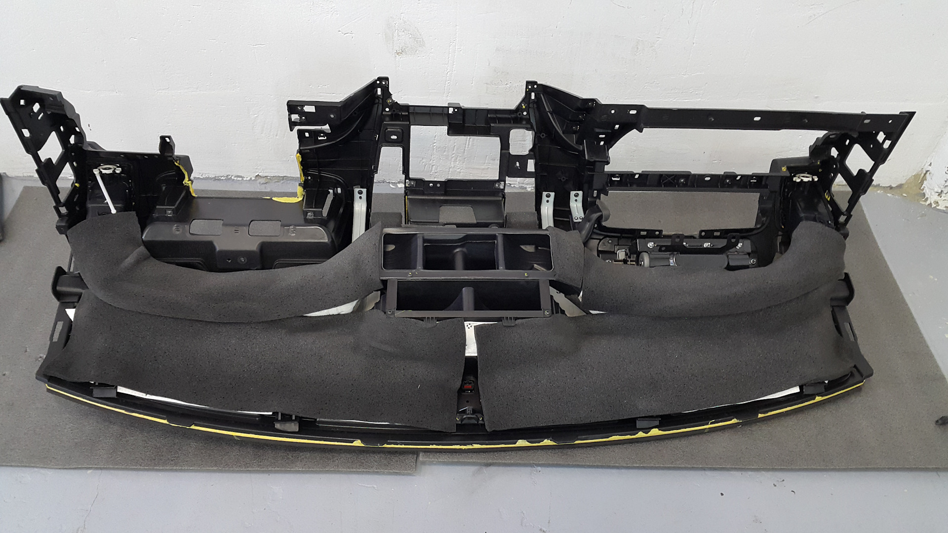 Шумоизоляция торпеды HYUNDAI GRAND STAREX (2014) Краснодар — Анти-шум ...