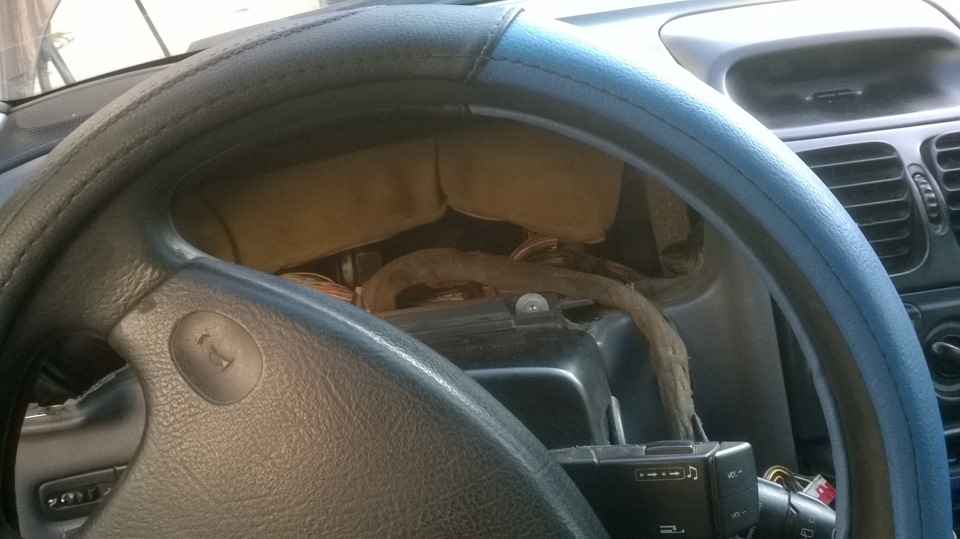 Тросик сцепления — Renault Laguna I, 1,8 л, 1995 года | запчасти | DRIVE2