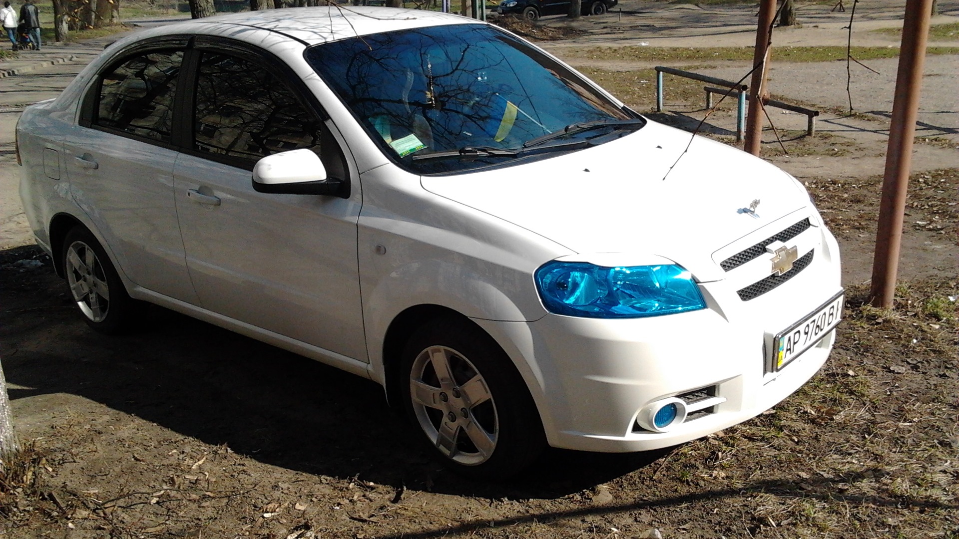 Шевроле авео красная металлик. Авео прикол. Авео т300 драйв 2. Aveo drive2. Шевроле авео т300 на 15 дисках.