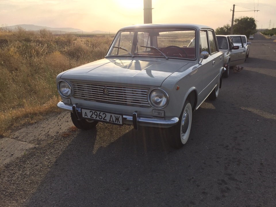 Флиппера, вайтволлы, вайтбенды — Lada 2101, 3 л, 1973 года | колёсные ...