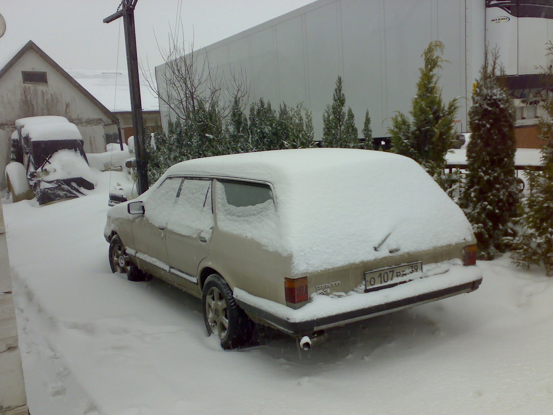 Зима. Заниматься машиной не хочется. Холодно. — Ford Granada Mark III, 2,3  л, 1985 года | наблюдение | DRIVE2