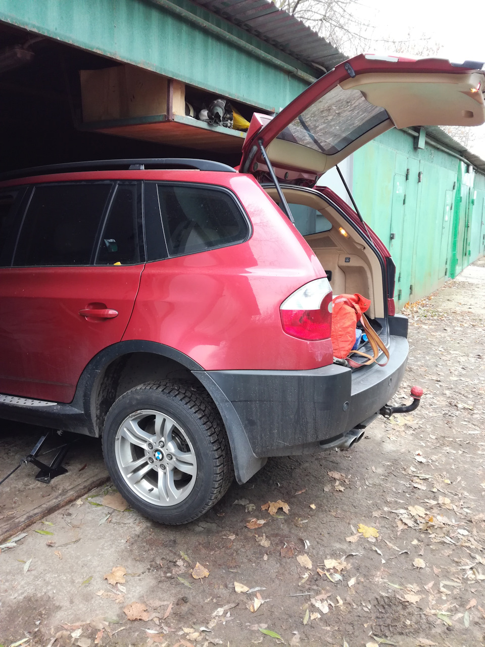 Добрались руки до машины часть 3- меняем задние пружины и аморты — BMW ...