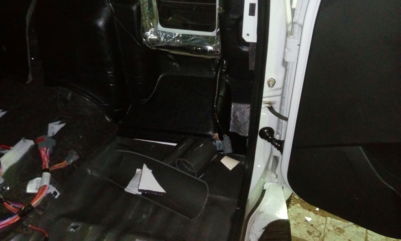 Шумоизоляция Патриота за 83 000 рублей (тыдыщ) — УАЗ Patriot, 2,2 л ...